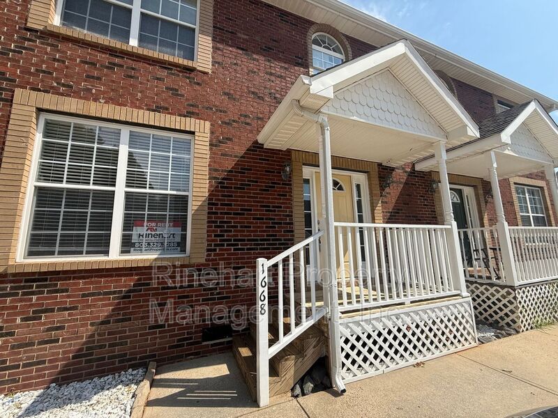 Rock Hill House: 1668 Flintwood Drive