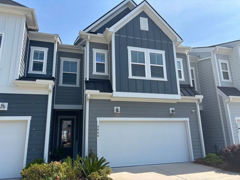 Mount Pleasant House: 3044 Emma Lane