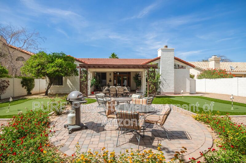 Scottsdale House: 5735 E Acoma Dr