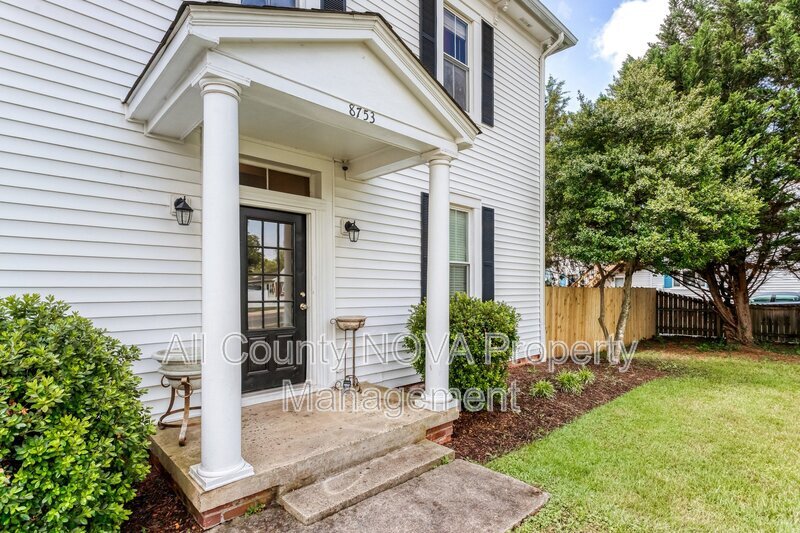 Manassas Condo: 8753 Signal Hill Rd