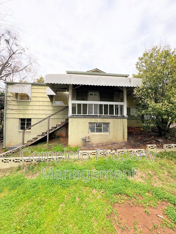 Birmingham House: 7801 Vienna Avenue - 1