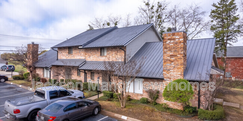 Greenville Townhome: 3000 Webb Ave