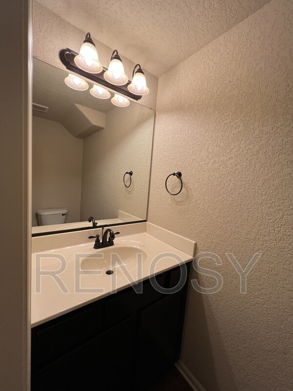 West Des Moines House: 9565 Red Sunset Ct