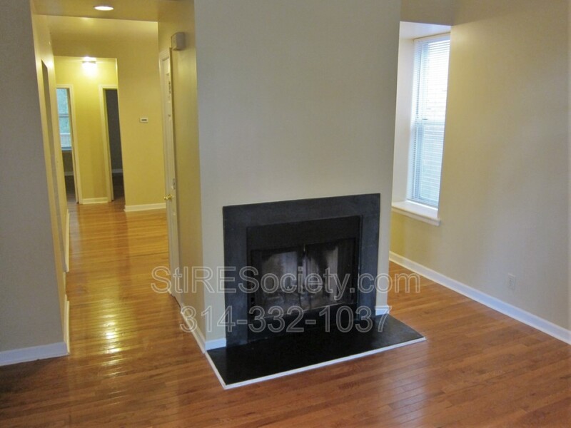 St. Louis Condo: 3827 Shenandoah Ave. #A