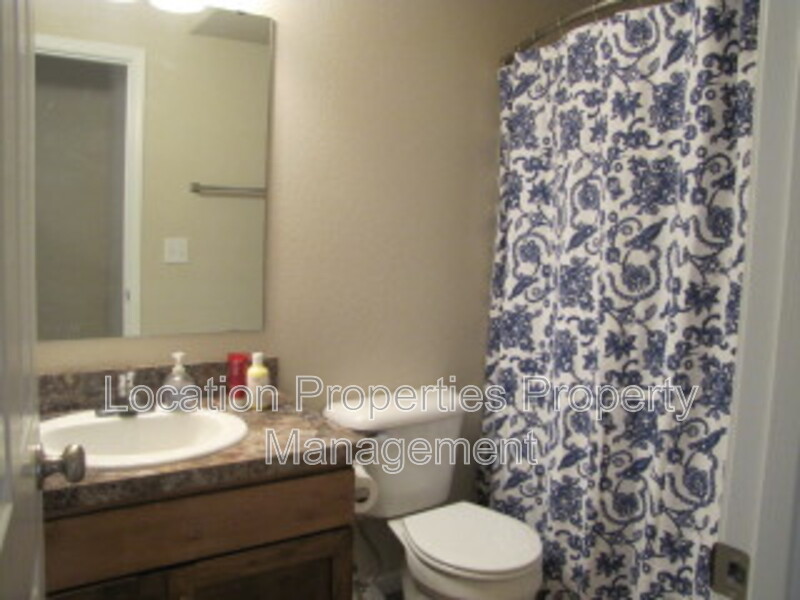1458 Marilee Drive, Lawrence, Kansas rental photo 4 of 5