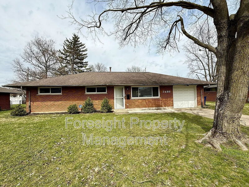 Columbus House: 3486 Roswell Drive