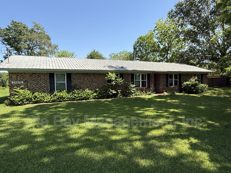Daphne House: 25070 County Rd 54 E