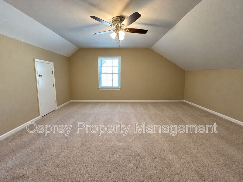 Spacious 4-Bedroom Home in Hunningdon Lakes – Chesapeake, VA - Photo 15