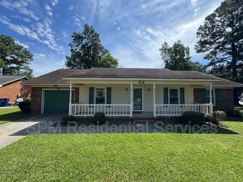 Wilmington House: 912 Grathwol Dr.