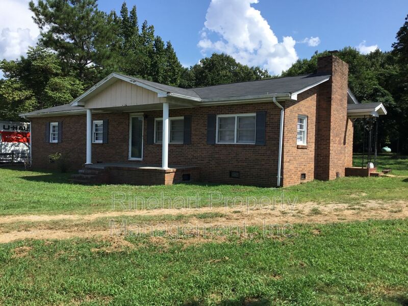 York House: 6087 Old York Road