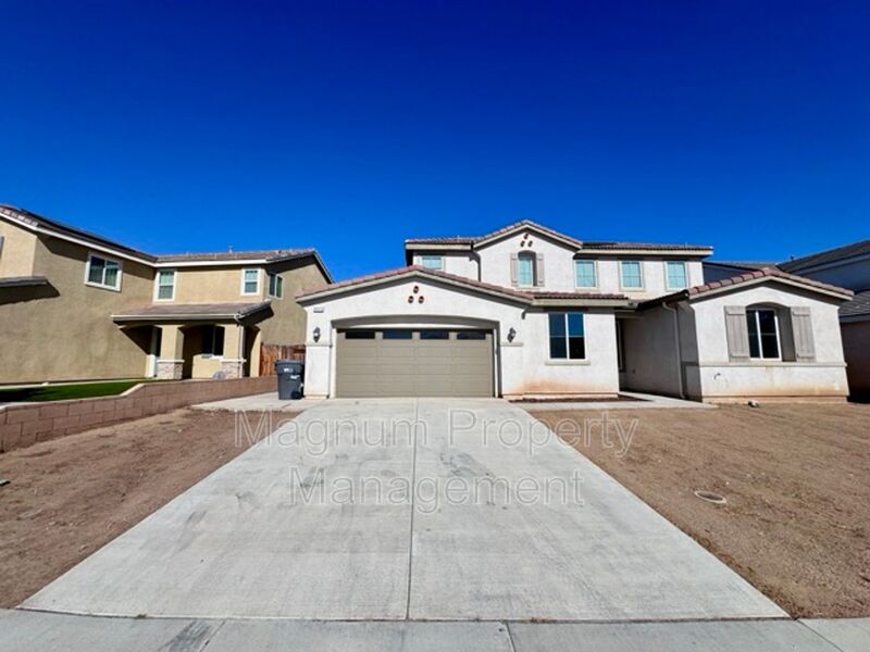 Menifee House: 26612 Iron Mountain St