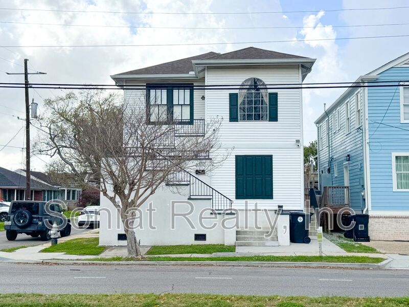 New Orleans House: 3302 Nashville Ave.