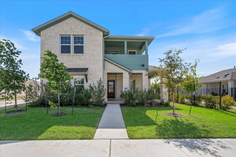 Austin House: 9015 Looksee Lane