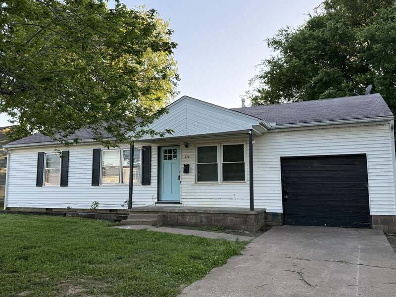 Owasso House: 320 North Atlanta Street