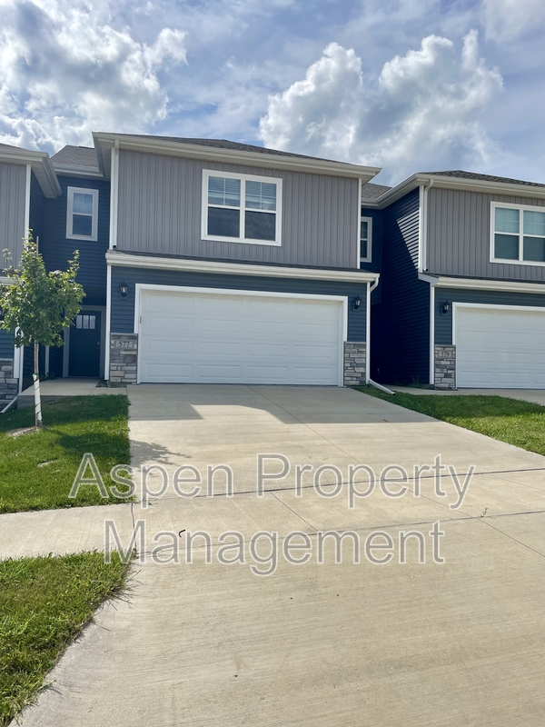 Tiffin House: 577 North Kimberlite Street