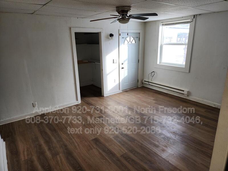 North Freedom Condo: S7559 US 12 E6