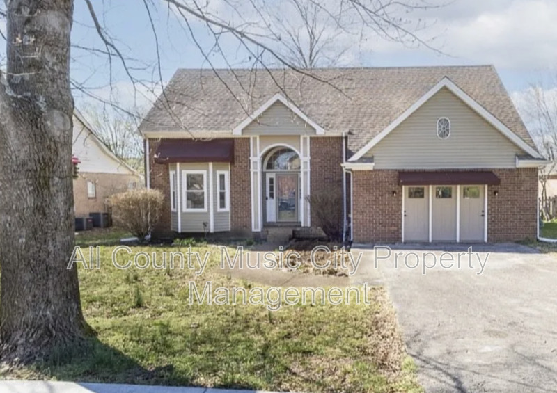 Mt. Juliet House: 302 Park Glen