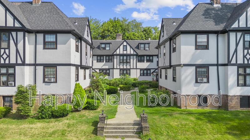 Meriden House: 130 Bradley AvenueUnit 405