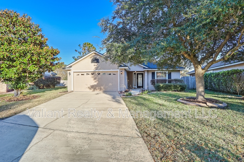 Jacksonville House: 8023 Tuxford Lane
