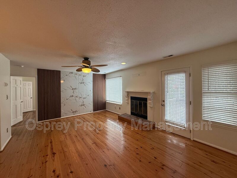 Chesapeake Bay Condo – One Block from the Beach! "Ask About Our Zero Deposit" - Photo 2