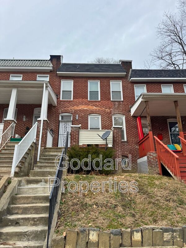 Baltimore Townhome: 2438 Druid Park Dr