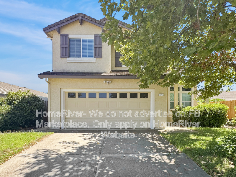 Folsom House: 2247 Daltrey Way