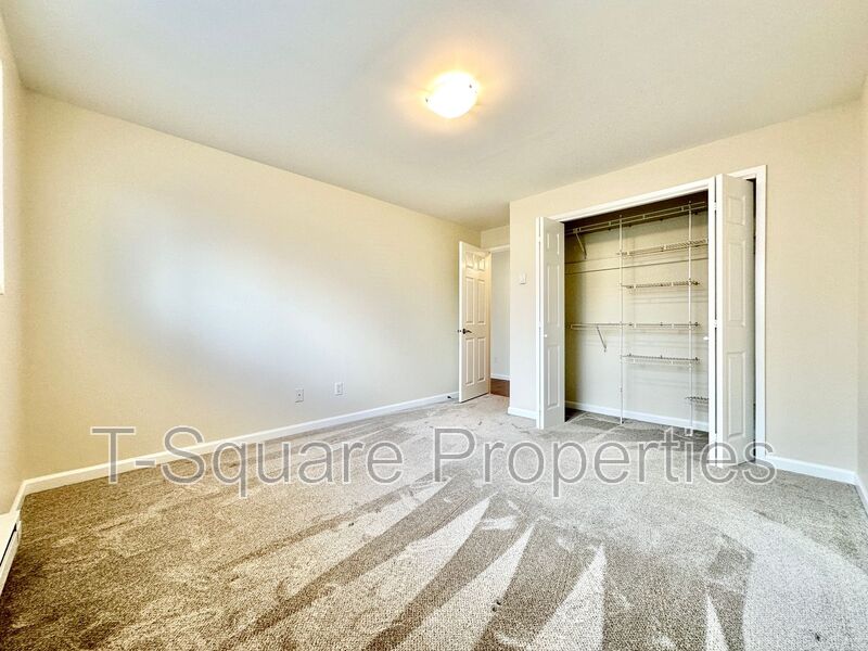 Kirkland Apartment: 325 5th Ave S