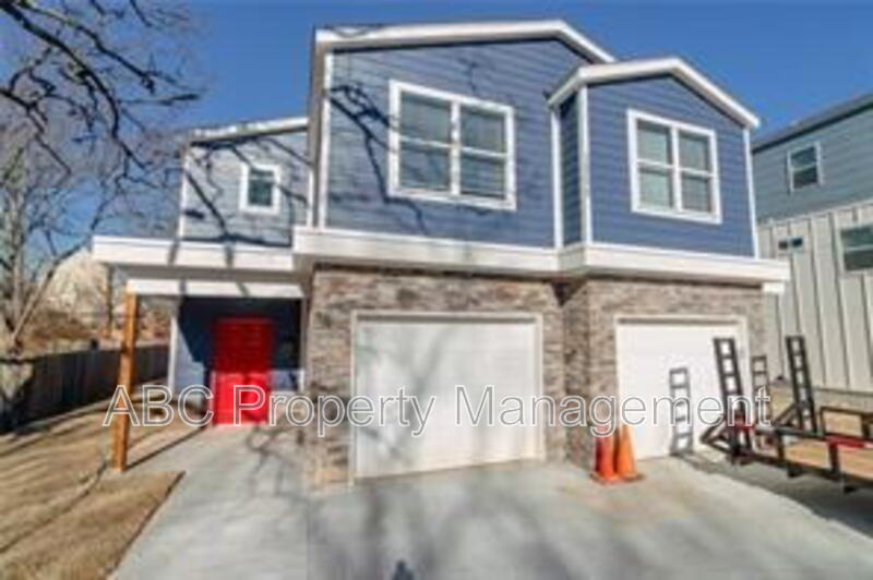 Fayetteville Condo: 1000 West Hickory Street