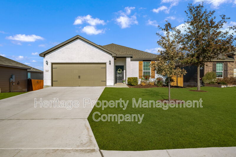 New Braunfels House: 610 Ridgehorn Drive
