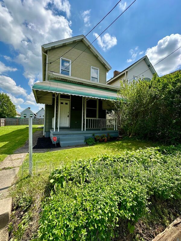 Duquesne House: 1115 Karl Ave