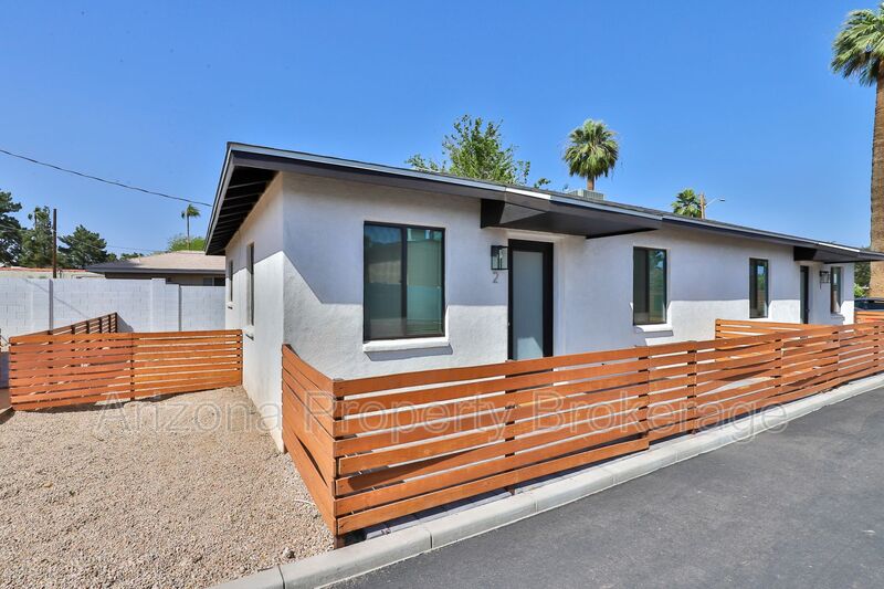 Phoenix Condo: 4150 N. 25th St.