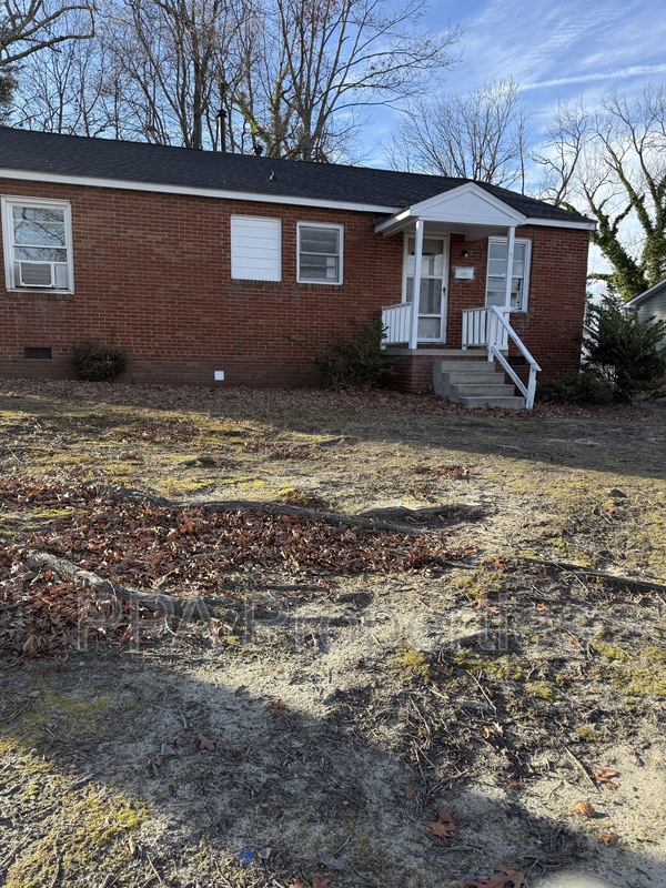 Burlington Condo: 221 Willow Ave