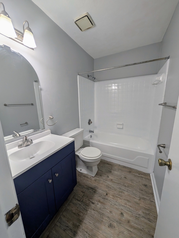 Tallahassee House: 1235 Continental Court