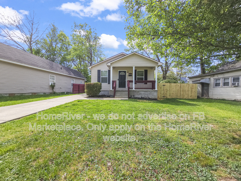 Lexington House: 424 Oak St