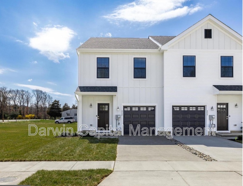 Williamstown Condo: 385 North Tuckahoe Road Building 6 - 997