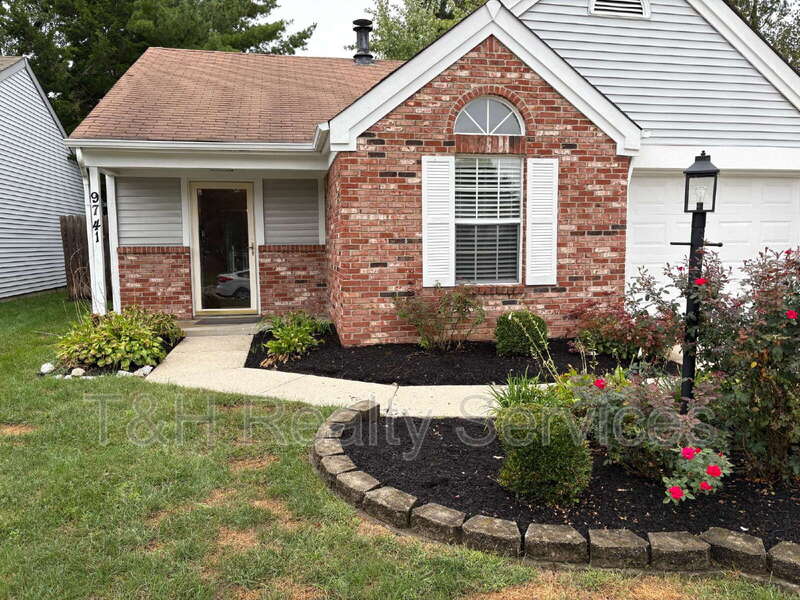 Fishers House: 9741 Roxbury Drive
