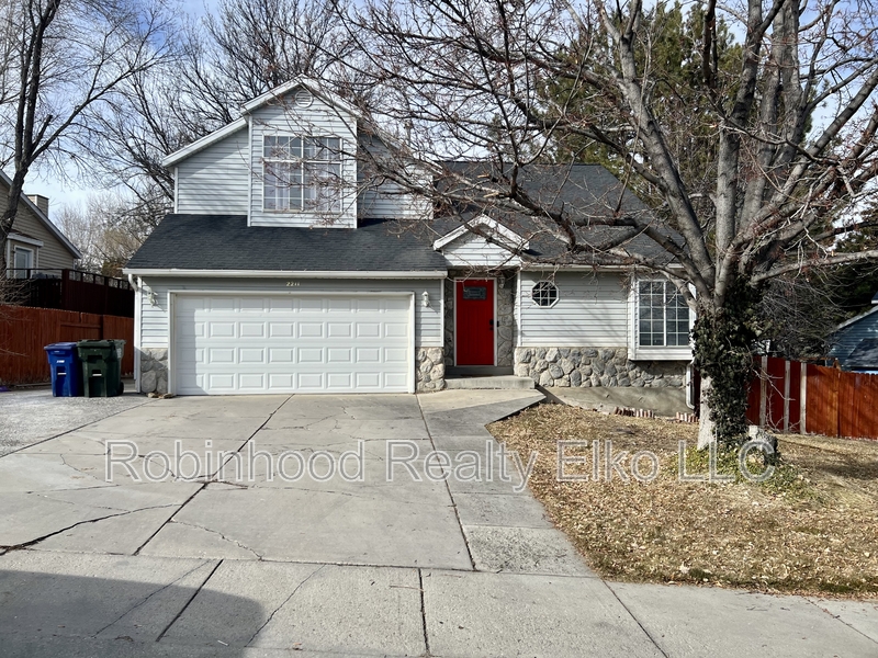 Elko House: 2211 Sierra Drive