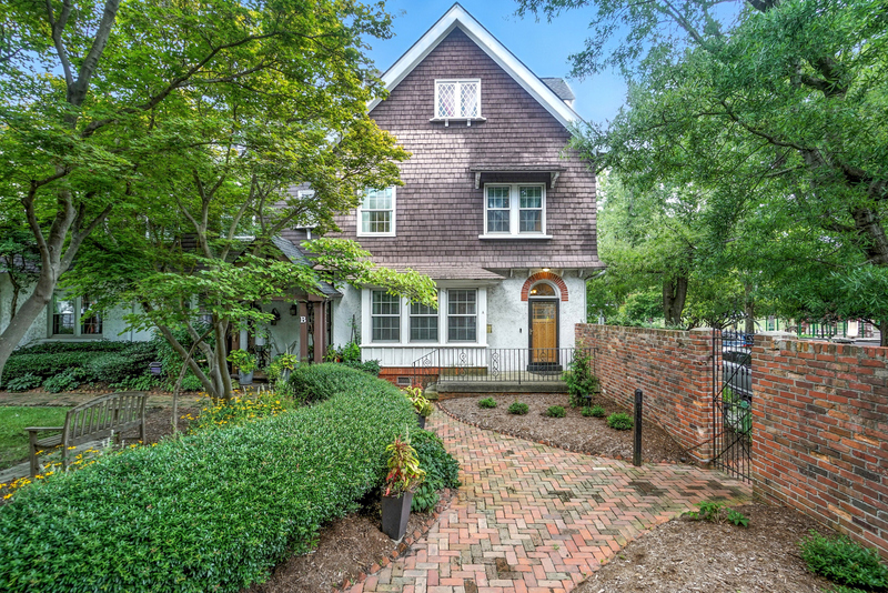 Norfolk Condo: 700 Raleigh Avenue