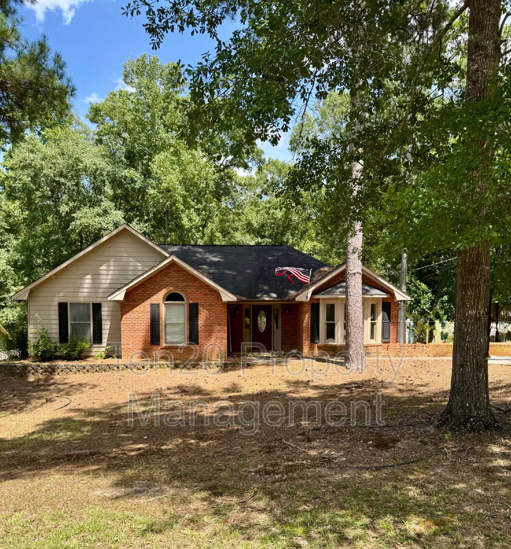 Phenix City House: 173 Lee Rd 508