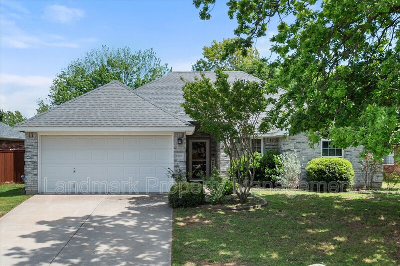 Corinth House: 2906 Yukon Drive