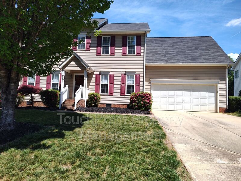 Charlotte House: 9405 Mitchell Glen Dr