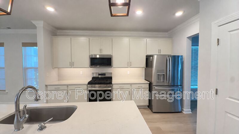 Spacious 4-Bedroom Chesapeake Home!  - Photo 2