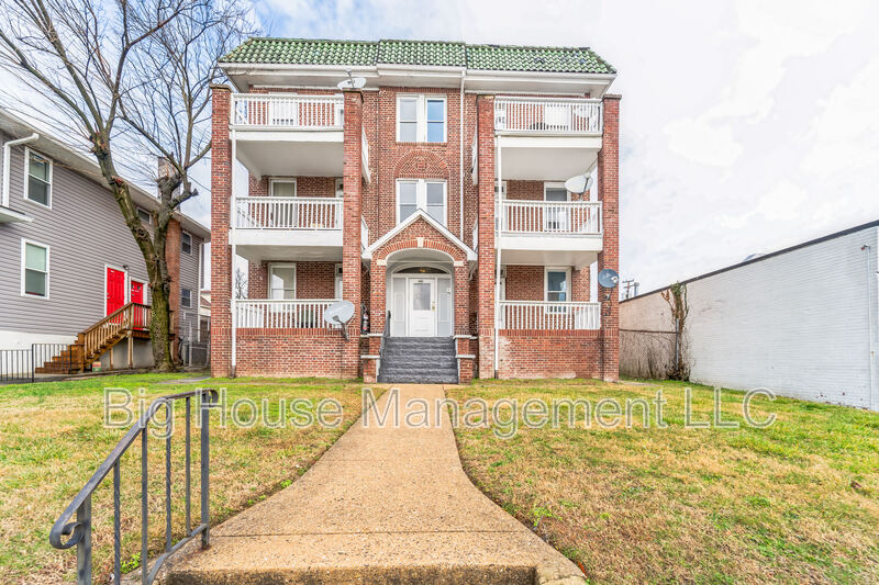2 Bedroom Rental – 4806 Liberty Heights Ave, Unit 4, Baltimore, MD