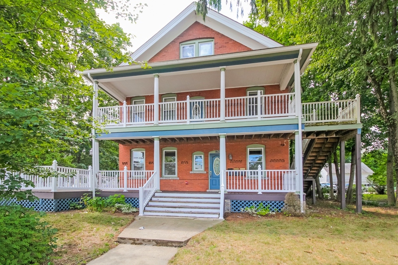 Willimantic Condo: 174 Pleasant Street