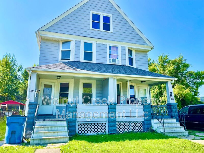 Lorain Condo: 1816 -1818 E 29th St