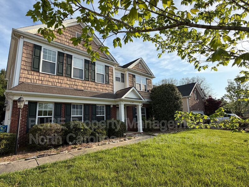Midland House: 4385 Tucker Chase Dr