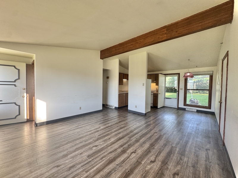 Pulaski Condo: 414 Chicago Street