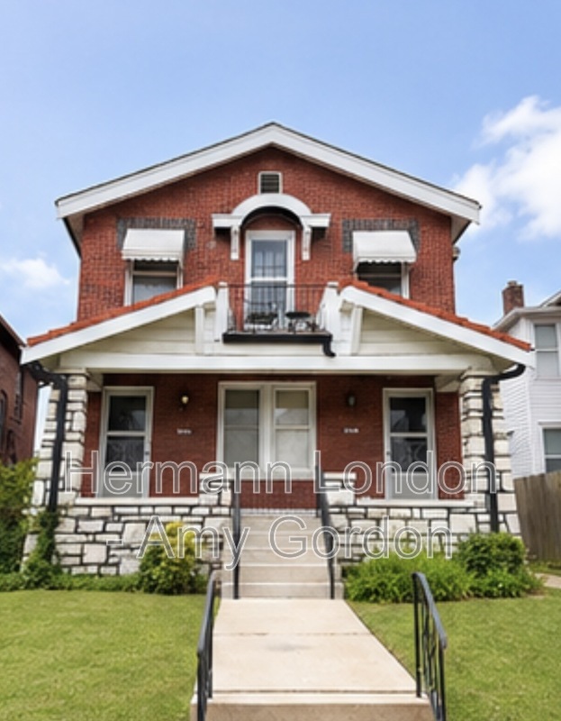 St. Louis Condo: 5046 Winona Avenue