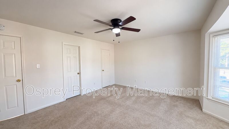 End-Unit 3 Bedroom Townhome!  - Photo 15