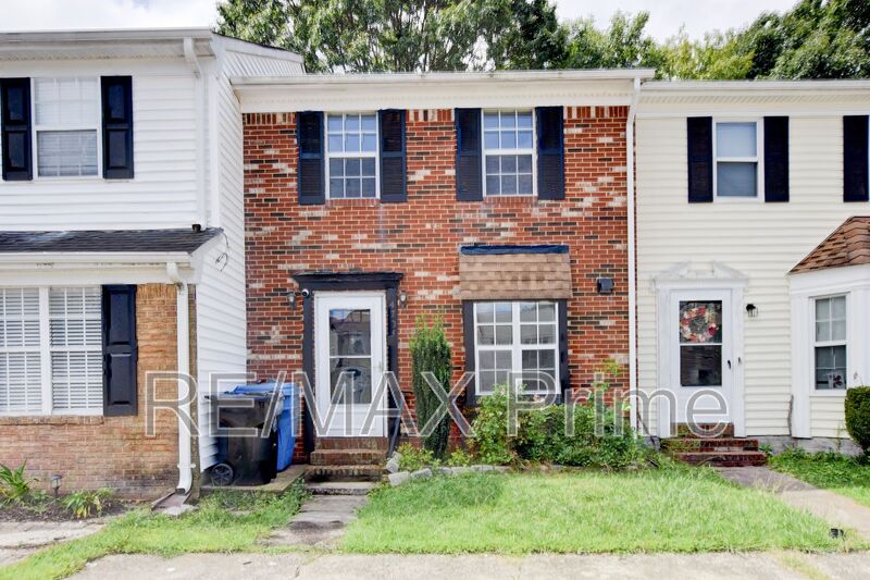 Virginia Beach House: 4705 White Tail Ct